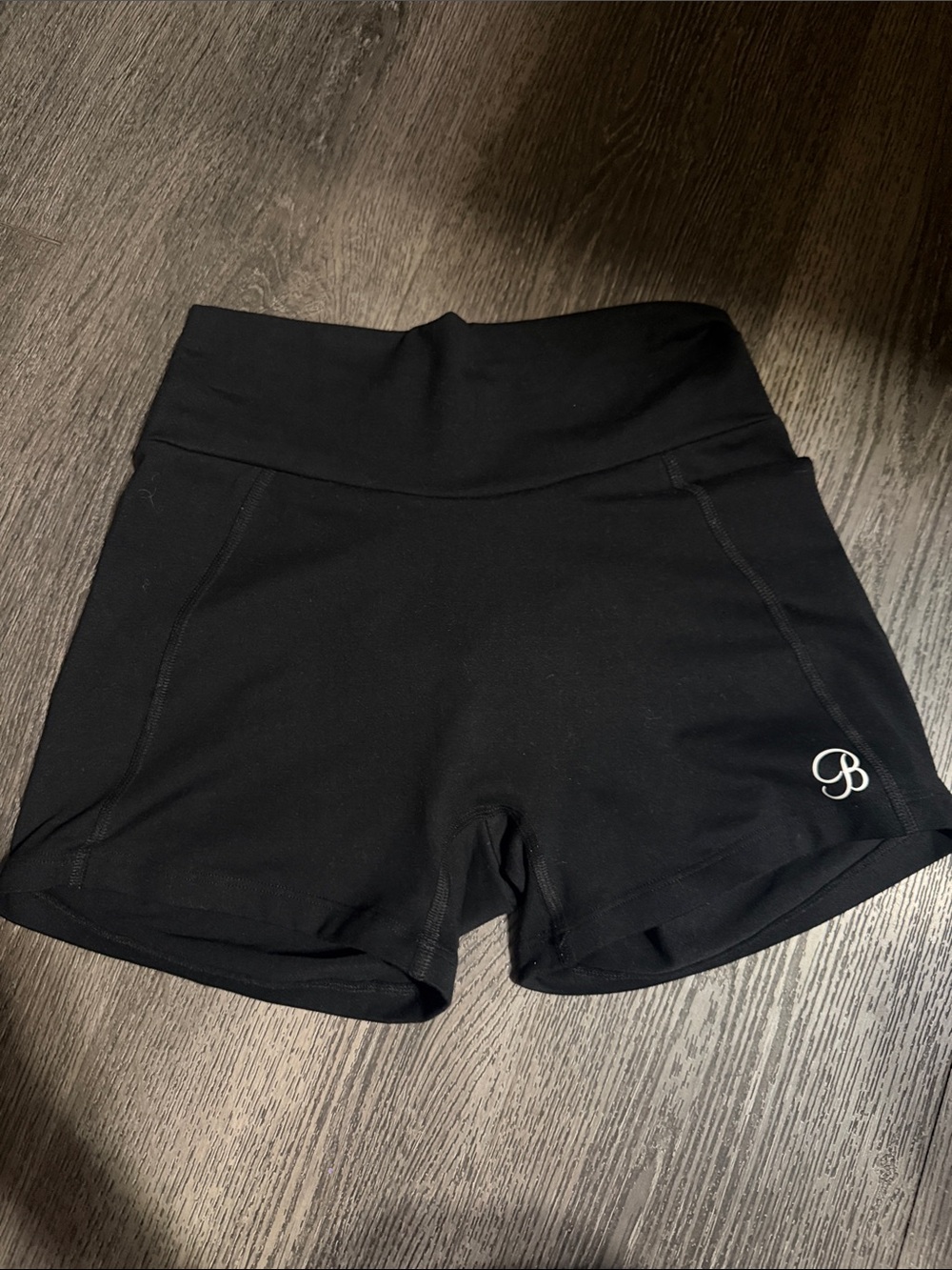 Bombshell sportswear V back Black